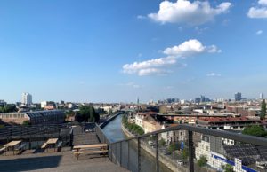 Vue sur le canal depuis le rooftop de COOP à Bruxelles